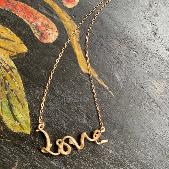🌹Vintage Solid 14k stamped Rose Bud LOVE Necklace🌹Substantial size lettering🌹 - Picture 7 of 10